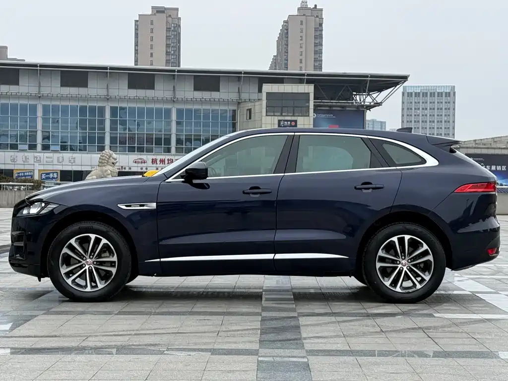 Jaguar F-PACE 3.0 SC 4WD R-Sport Sport Edition, фото 6