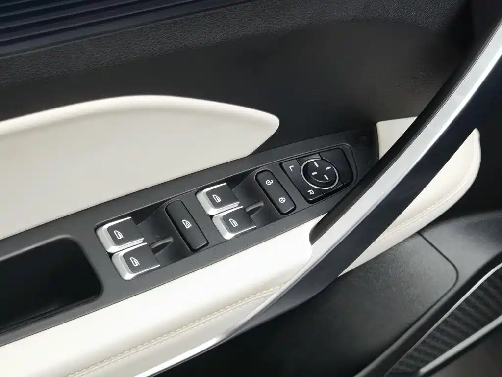Geely Boyue — миниатюра 9