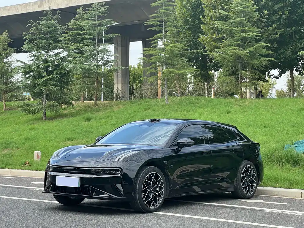 Zeekr 001