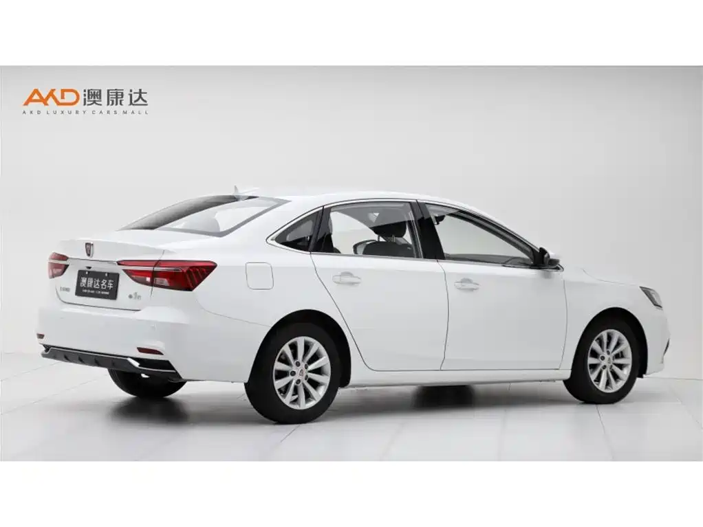 Roewe i6 New Energy — миниатюра 3