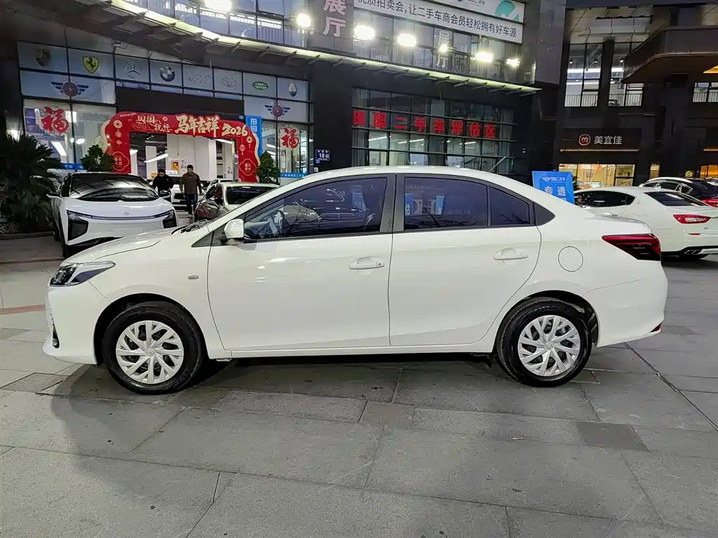 TOYOTA VIOS
