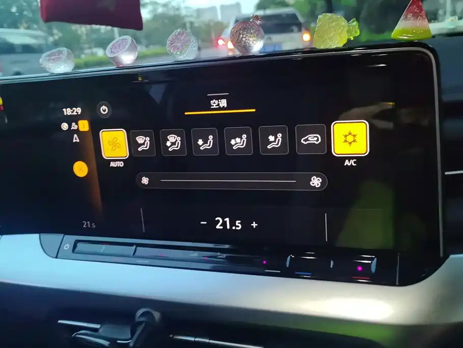 Volkswagen Lamando — миниатюра 13