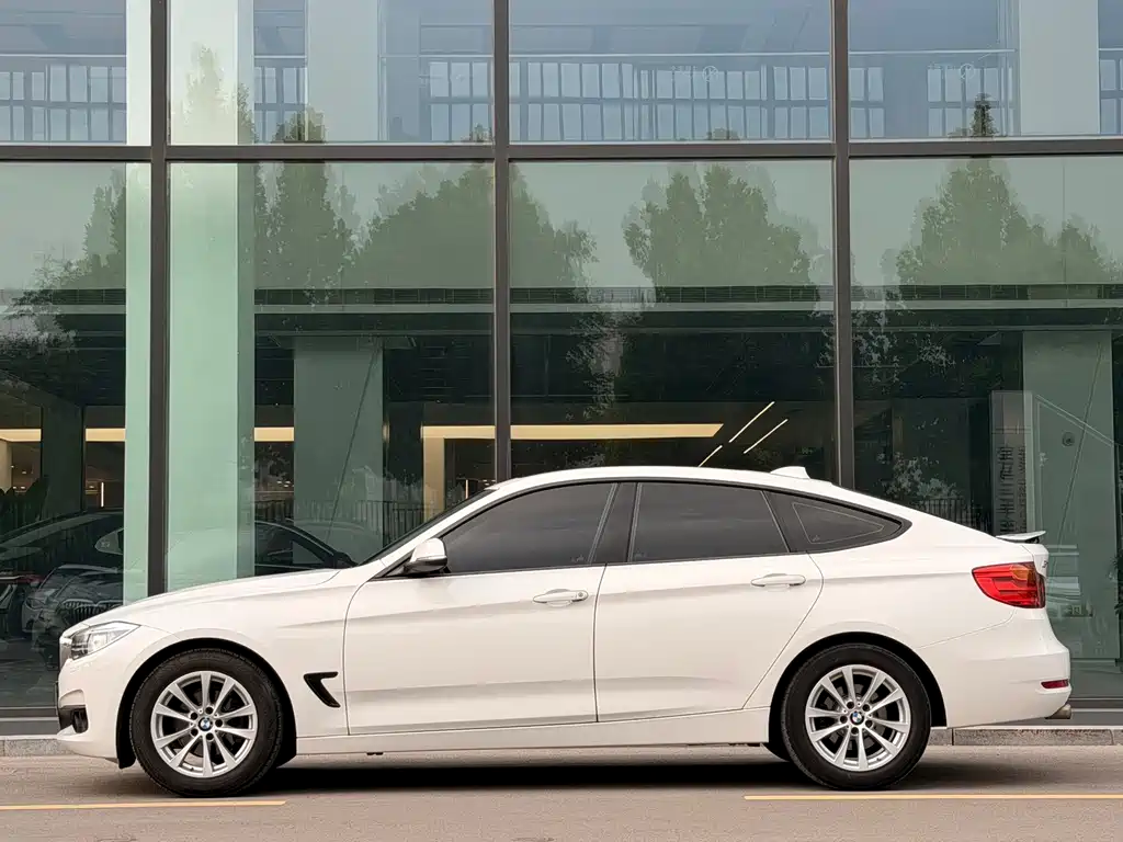 BMW 3 Series GT — миниатюра 3