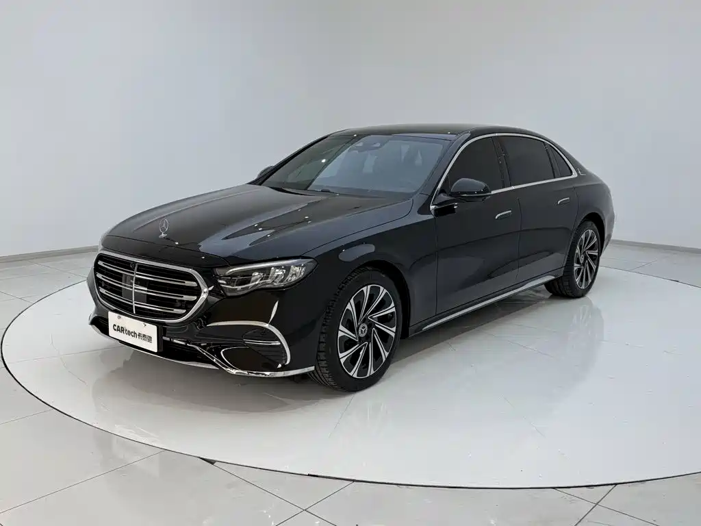 Mercedes-Benz E-Class — миниатюра 20