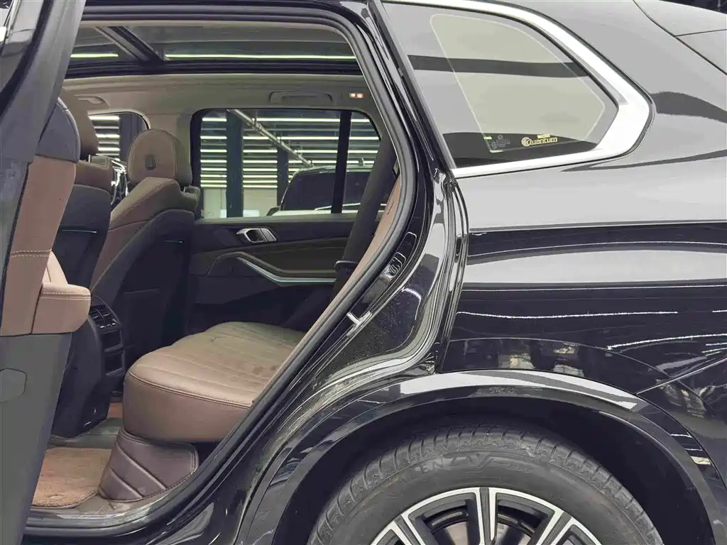 BMW X5 New Energy (Import) — миниатюра 7