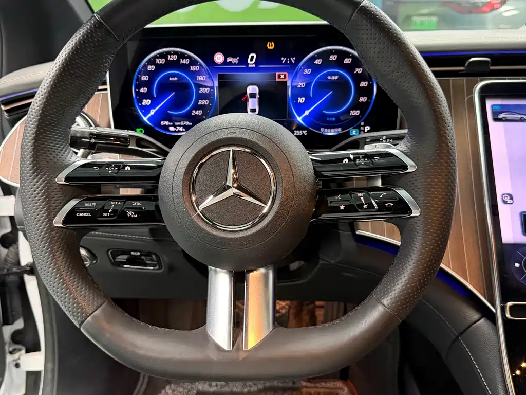 Mercedes-Benz EQE — миниатюра 12