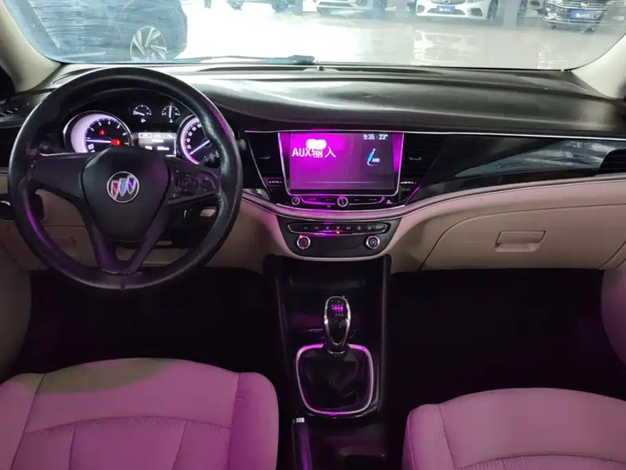 Buick Verano — миниатюра 12