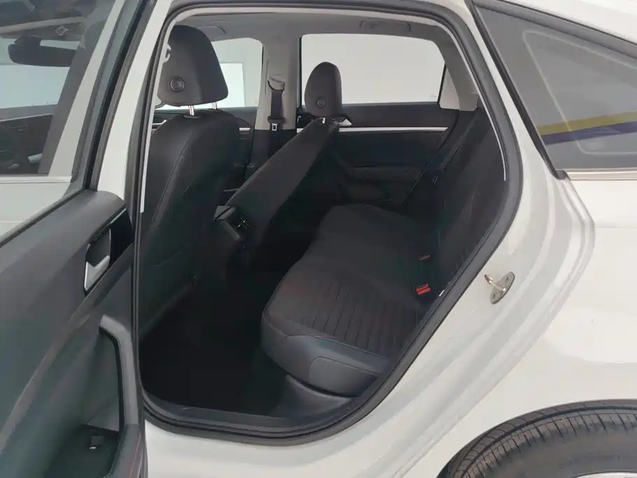 Volkswagen Lavida — миниатюра 11