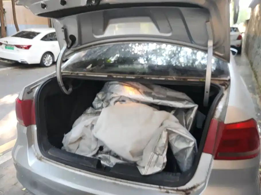 Volkswagen Santana — миниатюра 4