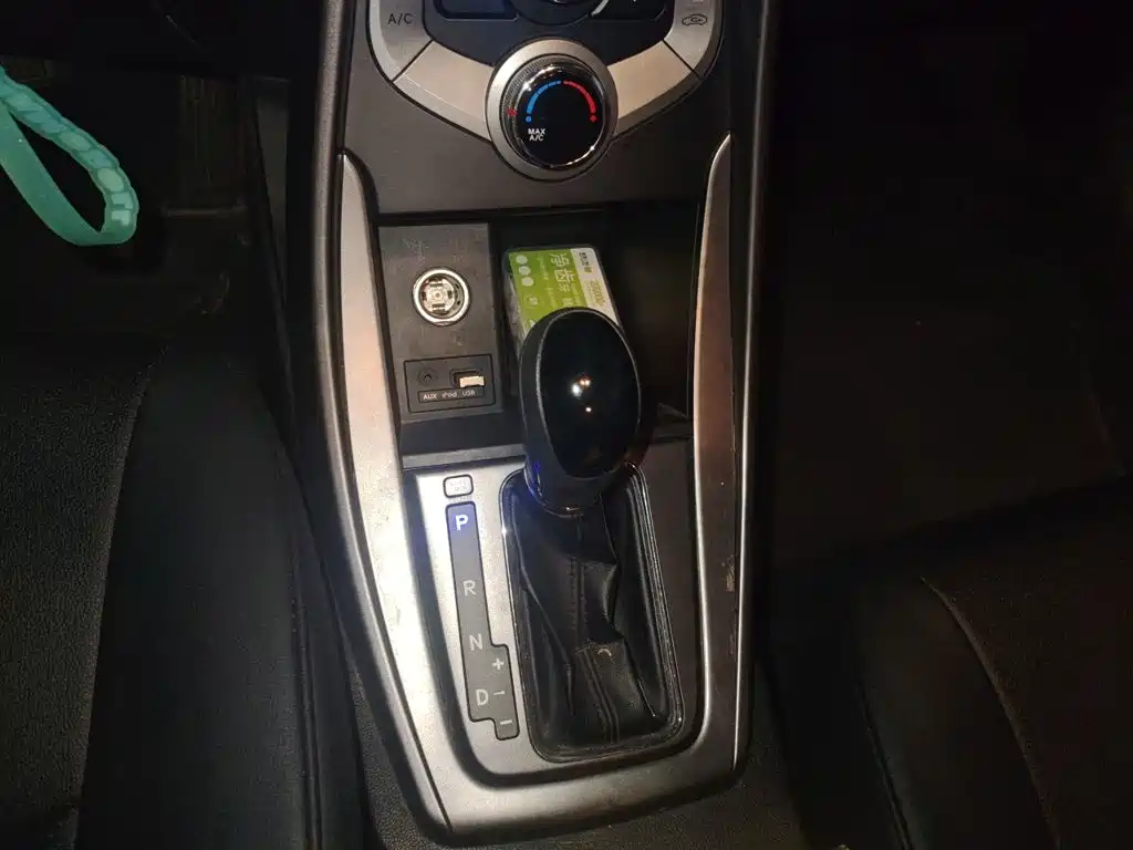 Hyundai Elantra Langdong — миниатюра 15