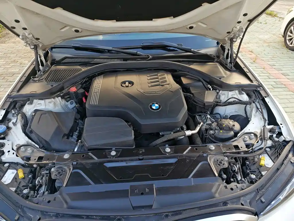 BMW 3 Series — миниатюра 11