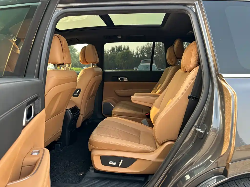 Li Auto Li ONE — миниатюра 10