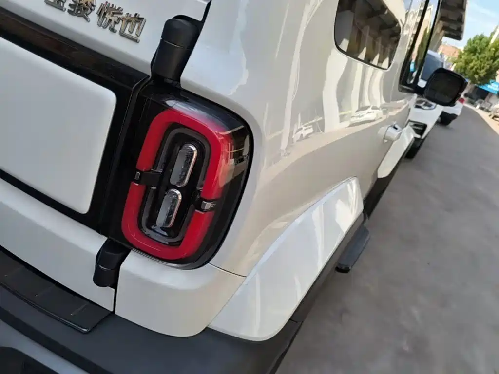 Baojun Yueye — миниатюра 8
