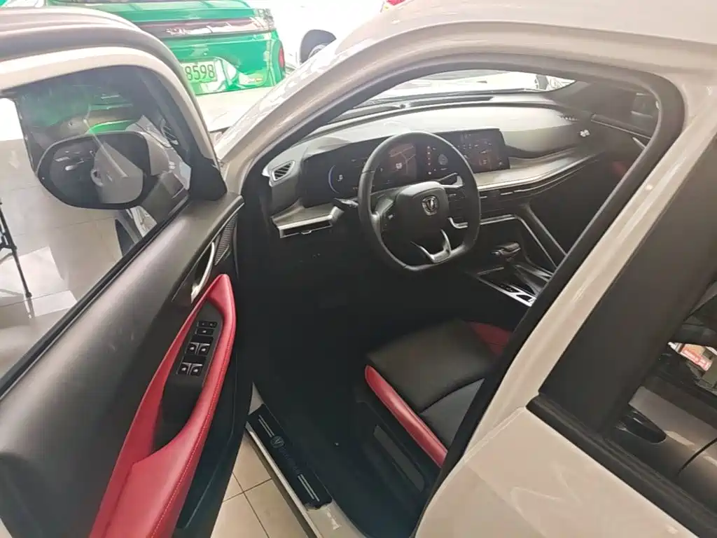 Changan CS35PLUS — миниатюра 16