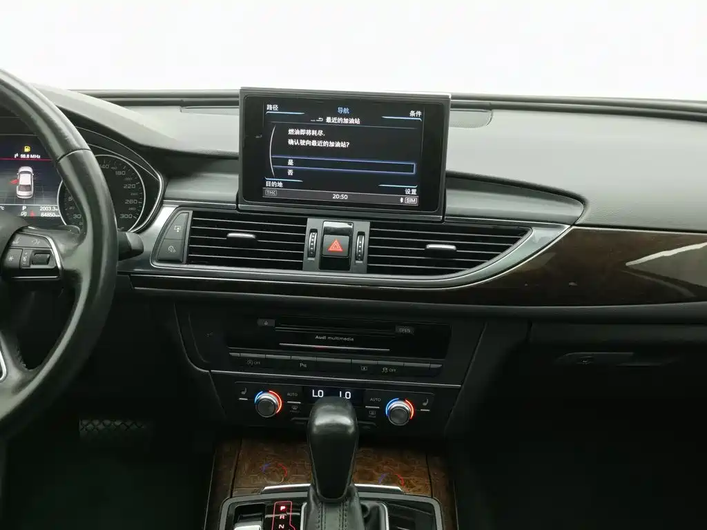 Audi A6L — миниатюра 12