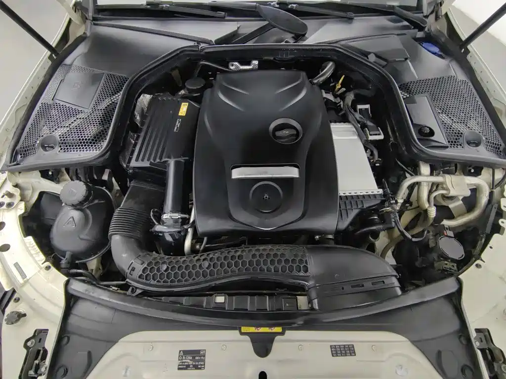 Mercedes-Benz C-Class — миниатюра 6