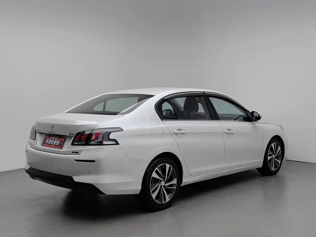 Peugeot 408 — миниатюра 2