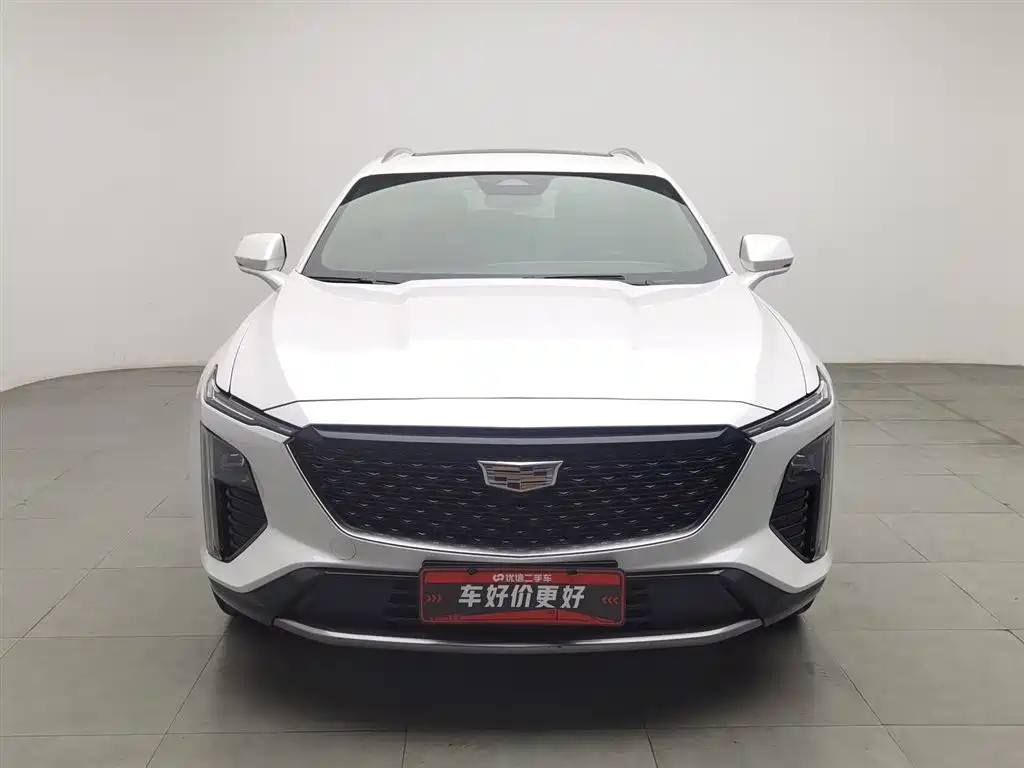 Cadillac GT4 2023 25T Luxury