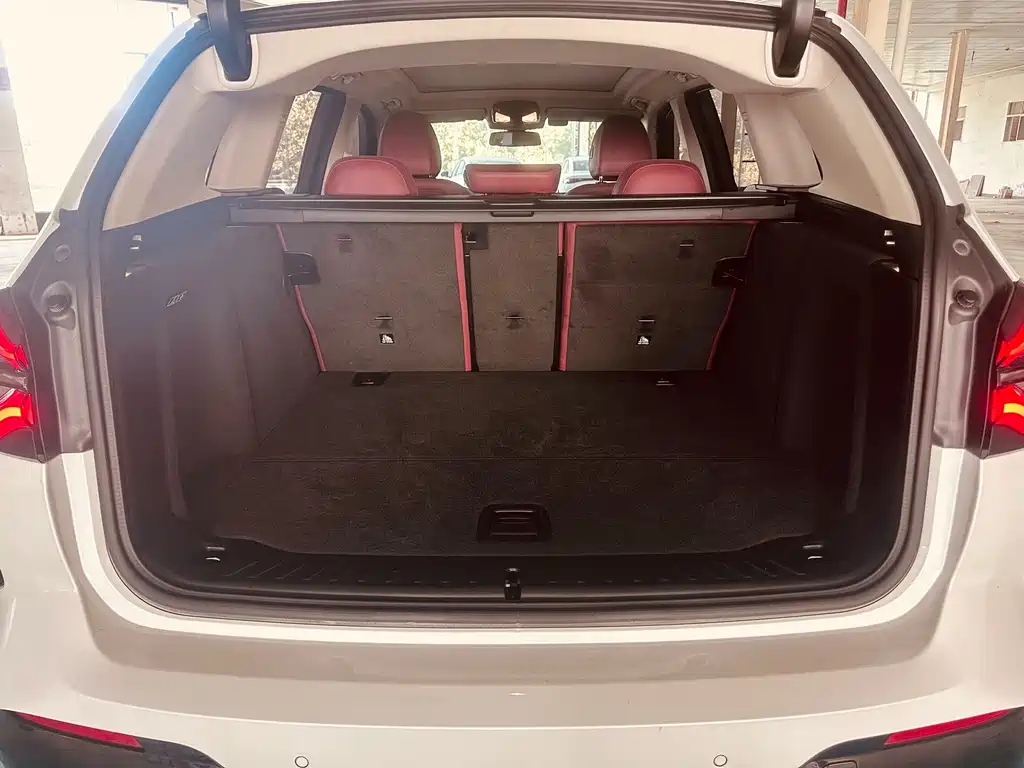 BMW iX3 — миниатюра 13