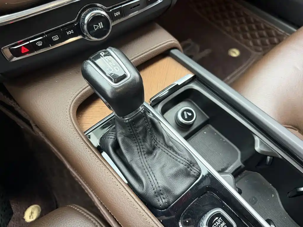 Volvo S90 — миниатюра 9