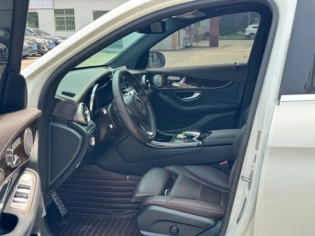 Mercedes-Benz GLC — миниатюра 4