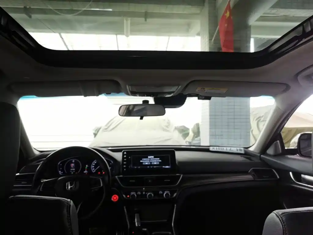 Honda Accord — миниатюра 18