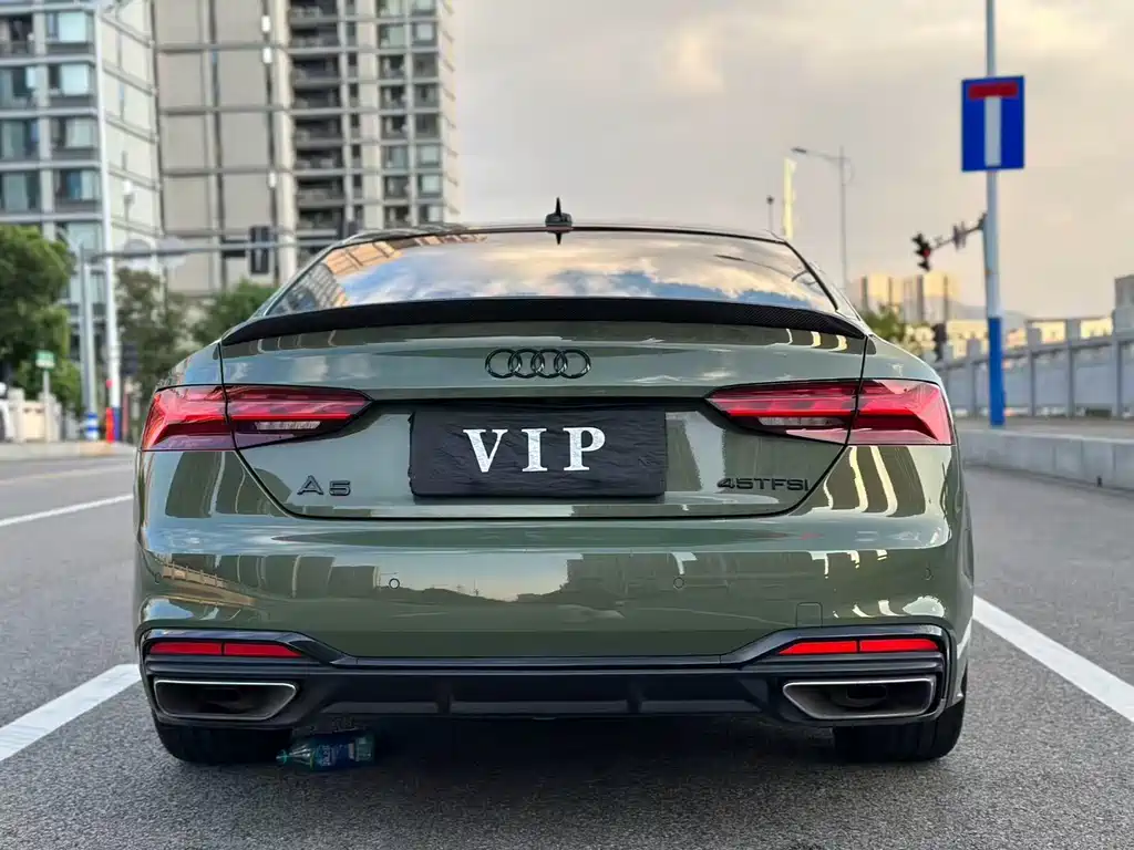 Audi A5 (Import) — миниатюра 8