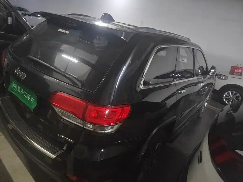 Jeep Grand Cherokee (Import) — миниатюра 7