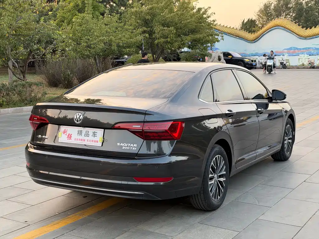 Volkswagen Sagitar — миниатюра 15