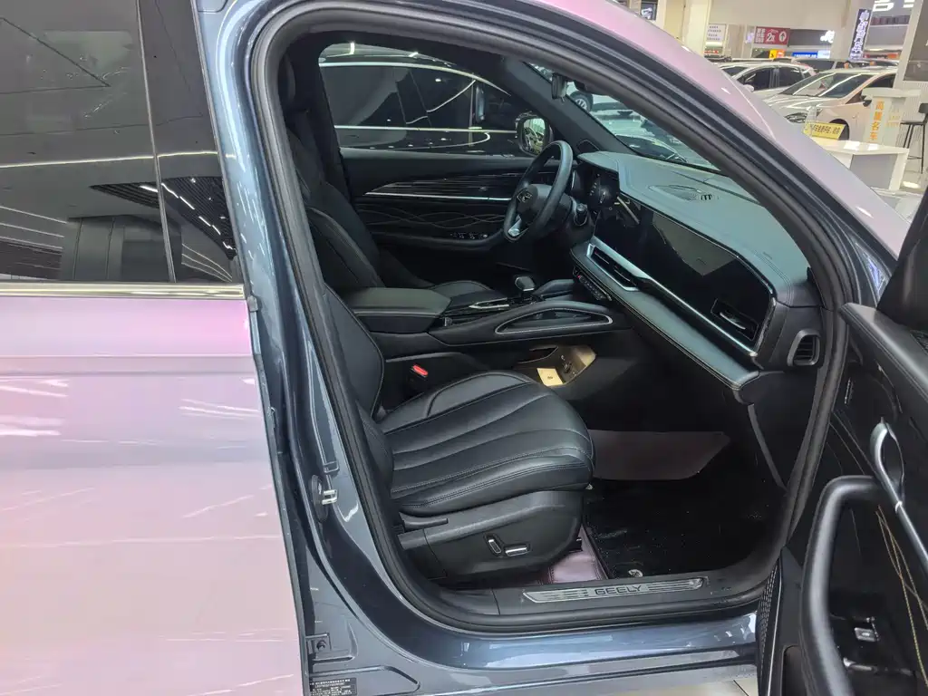 Geely Xingyue L — миниатюра 15