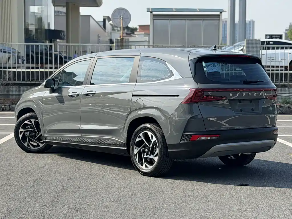 Hyundai Custo — миниатюра 4