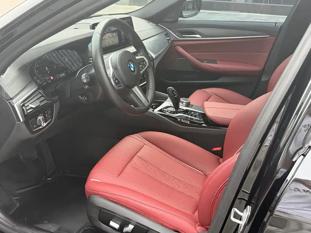 BMW 5 Series — миниатюра 5