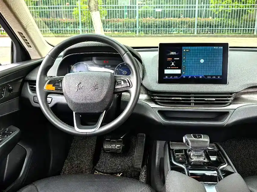 Hongqi E-QM5 2022 431km