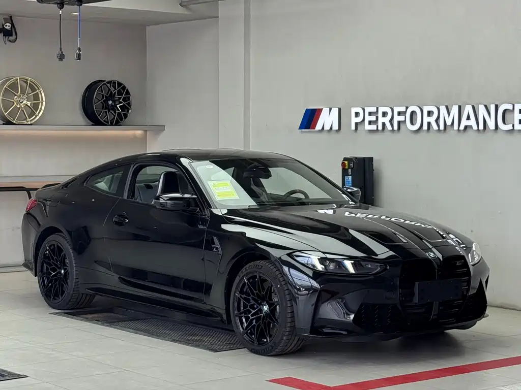 BMW M4 2024 M4