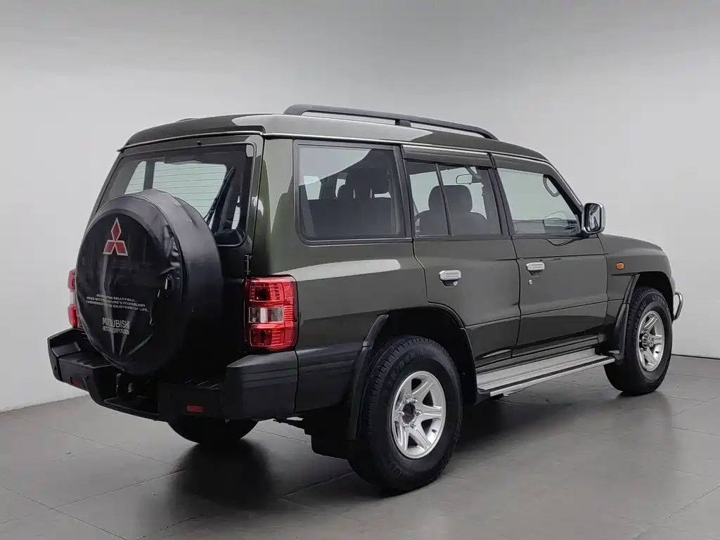 Leopaard Leopaard Q6 — миниатюра 2
