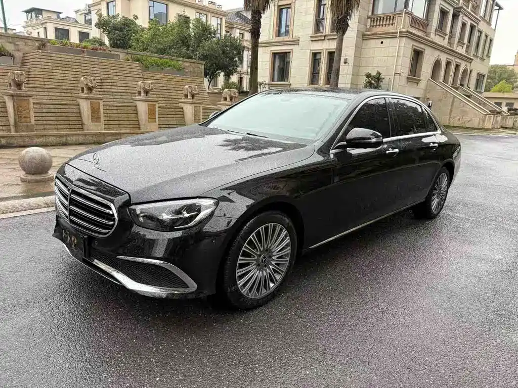 Mercedes-Benz E-Class 2023