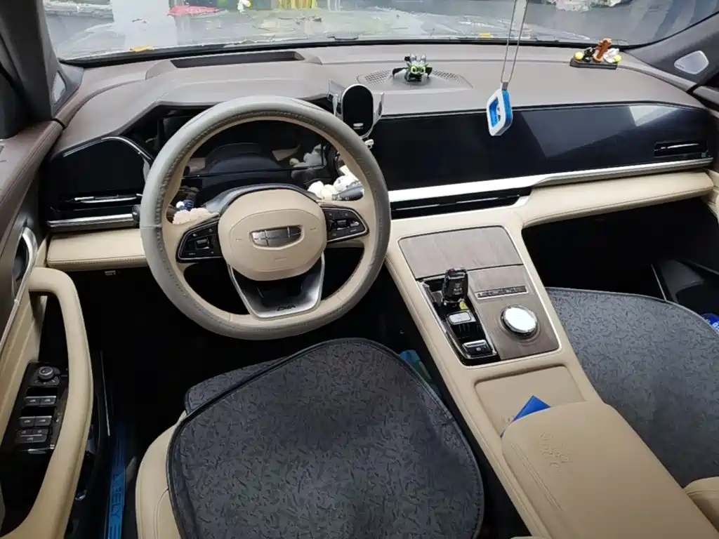 Geely Xingyue L — миниатюра 10