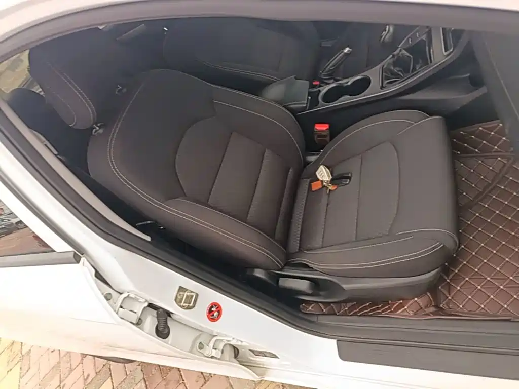 Geely Emgrand — миниатюра 25