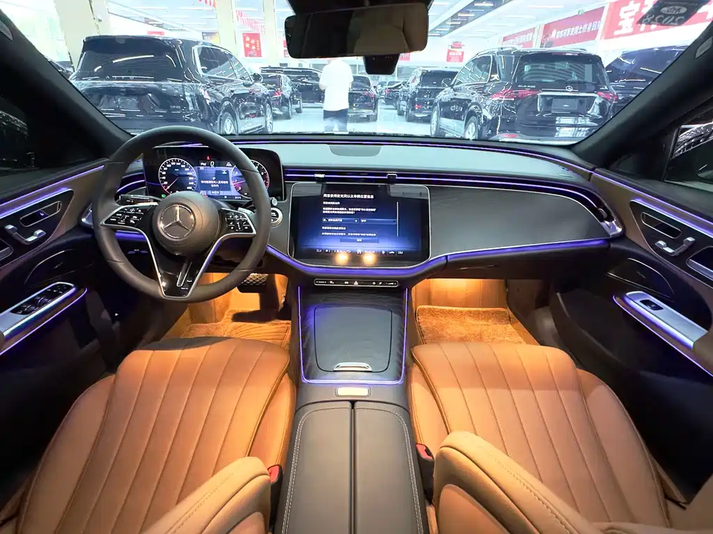 Mercedes-Benz E-Class — миниатюра 4