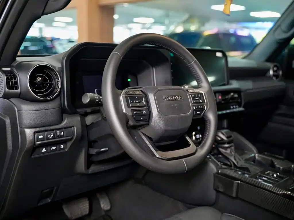 Toyota Prado — миниатюра 12