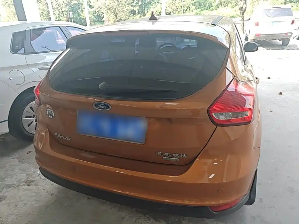 Ford Focus — миниатюра 6