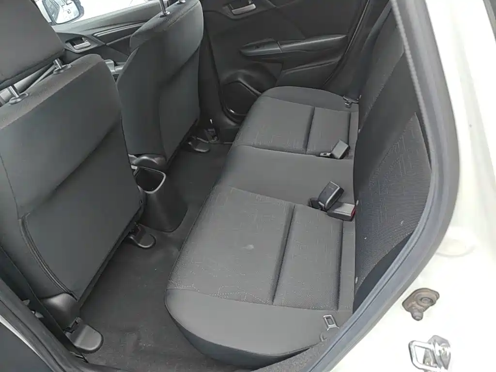 Honda Fit — миниатюра 17