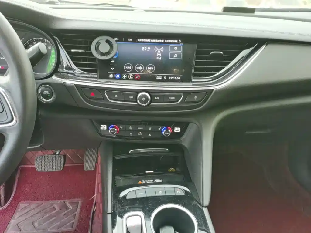 Buick Regal — миниатюра 13