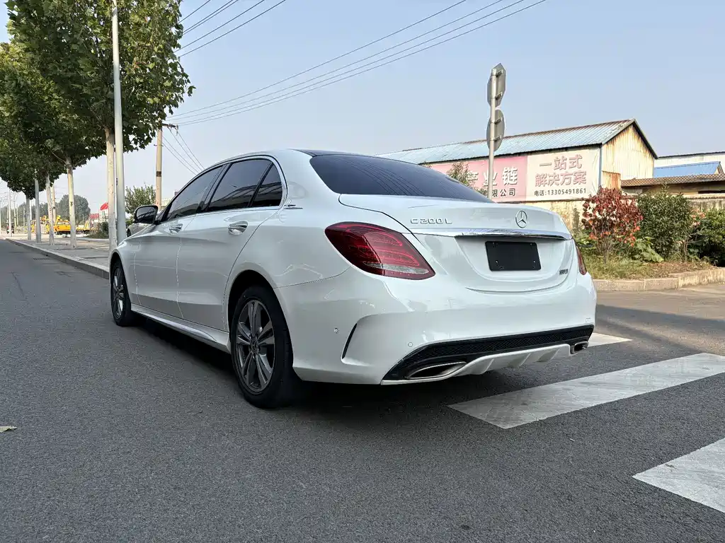 Mercedes-Benz C-Class — миниатюра 4