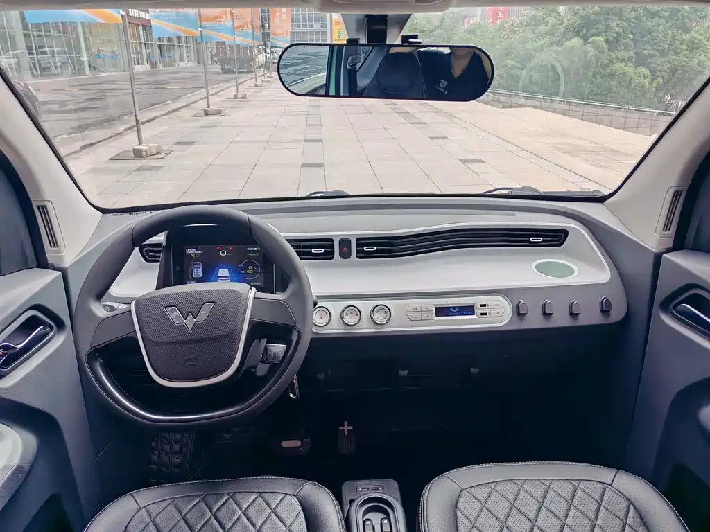 Wuling MINIEV — миниатюра 9
