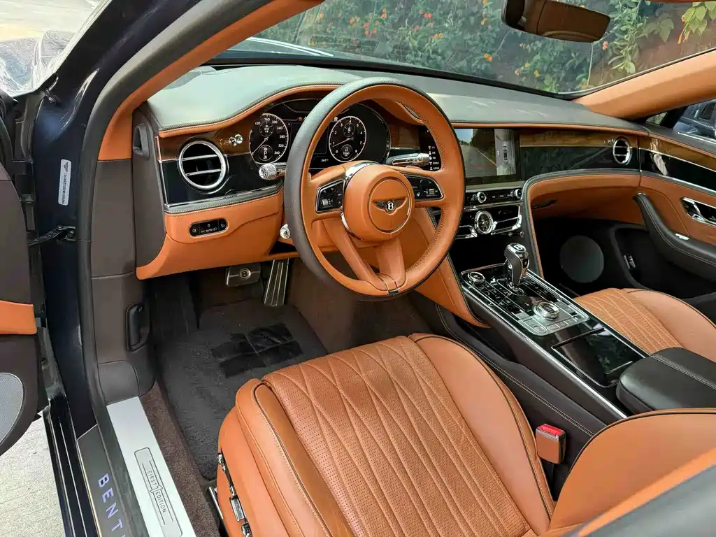 Bentley Flying Spur — миниатюра 5