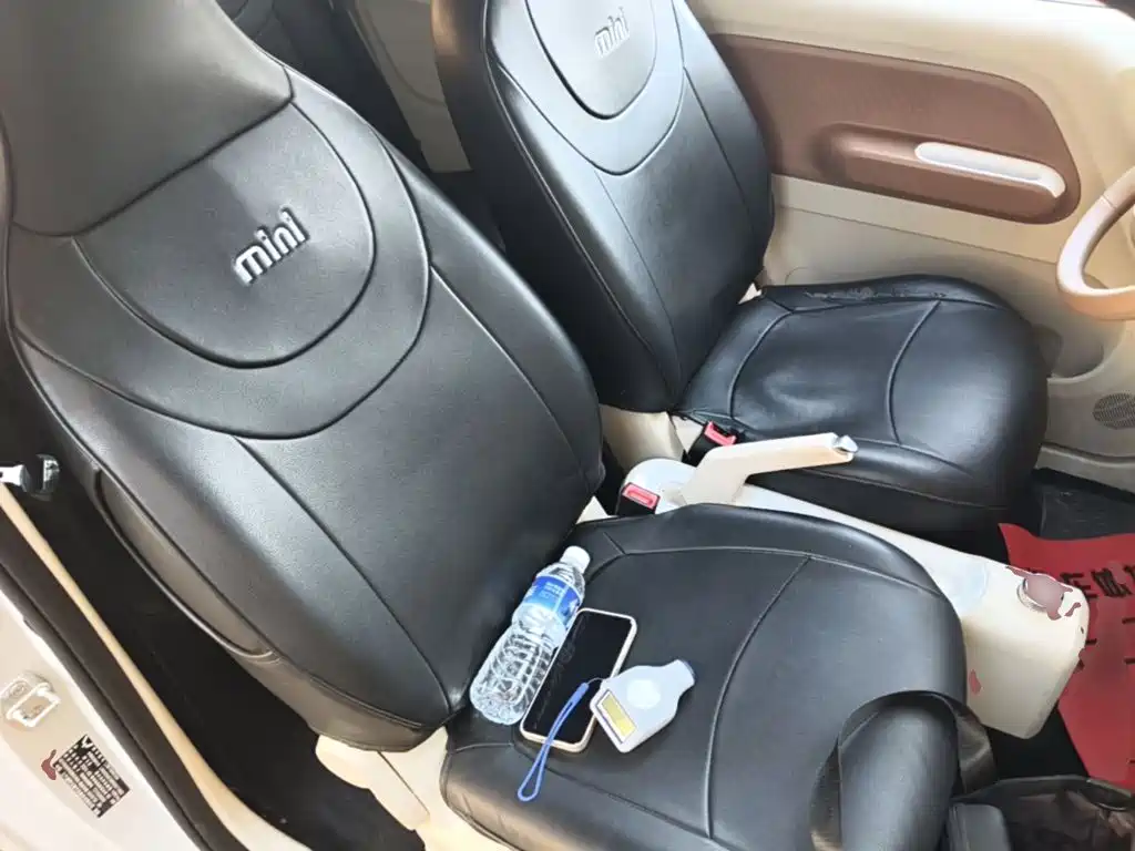 Wuling MINIEV — миниатюра 25