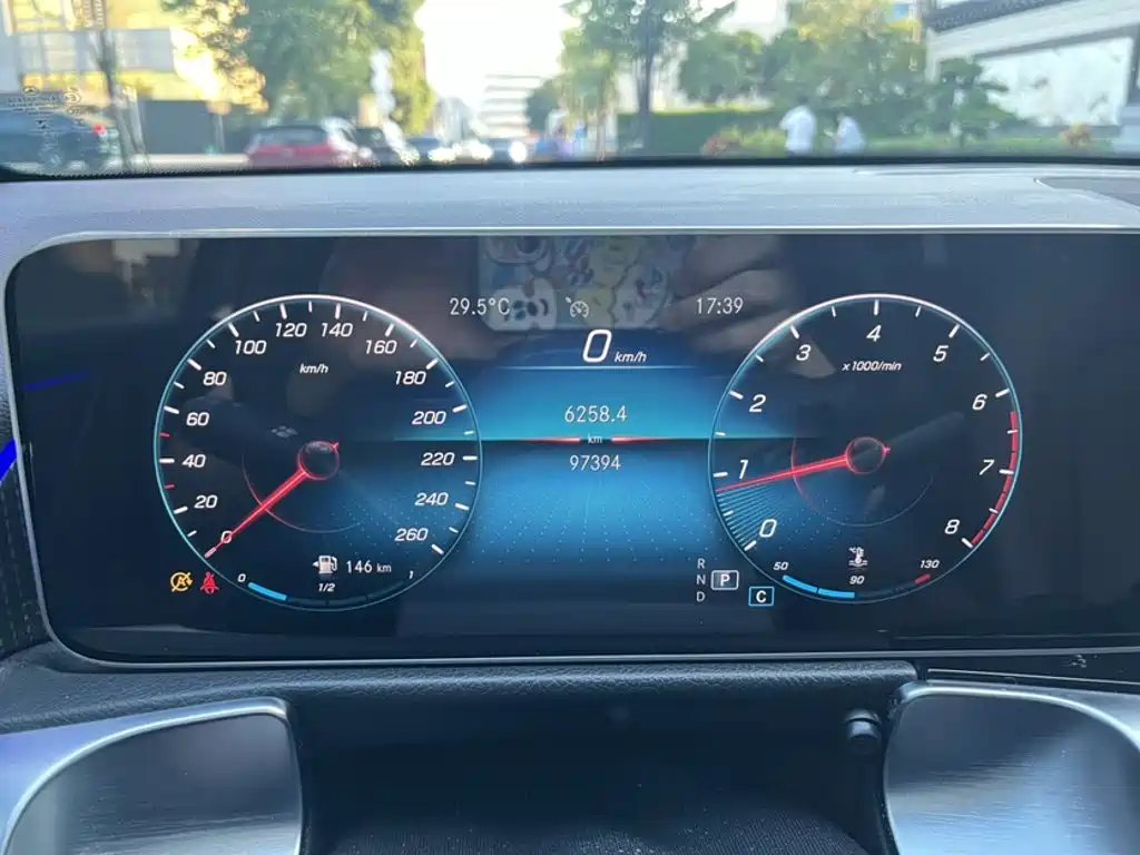 Mercedes-Benz GLB — миниатюра 6
