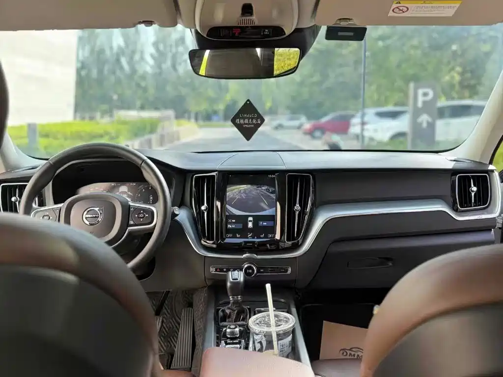 Volvo XC60 — миниатюра 6