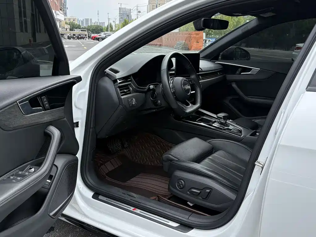 Audi A4L — миниатюра 4